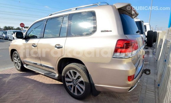 Hividy Toyota Land Cruiser Hafa Car in Import - Dubai in Diana Hividy Toyota Land Cruiser Hafa Car in Import - Dubai in Diana