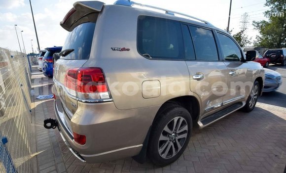Hividy Toyota Land Cruiser Hafa Car in Import - Dubai in Diana Hividy Toyota Land Cruiser Hafa Car in Import - Dubai in Diana