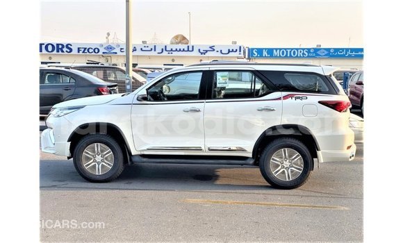 Buy Import Toyota Fortuner White Car in Import - Dubai in Diana Buy Import Toyota Fortuner White Car in Import - Dubai in Diana