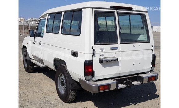Buy Import Toyota Land Cruiser White Car in Import - Dubai in Diana Buy Import Toyota Land Cruiser White Car in Import - Dubai in Diana