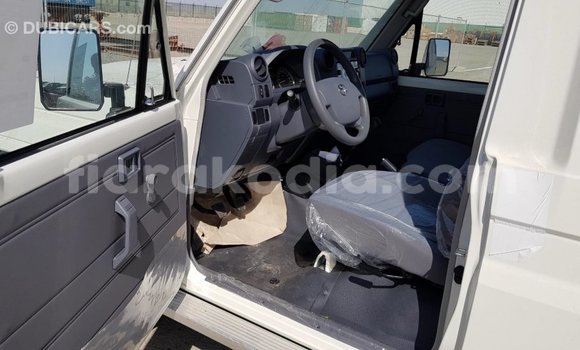 Buy Import Toyota Land Cruiser White Car in Import - Dubai in Diana Buy Import Toyota Land Cruiser White Car in Import - Dubai in Diana
