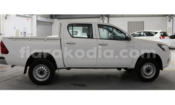 Buy Import Toyota Hilux White Car in Import - Dubai in Diana Buy Import Toyota Hilux White Car in Import - Dubai in Diana