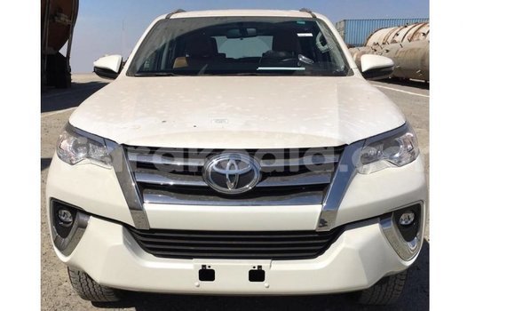 Buy Import Toyota Fortuner White Car in Import - Dubai in Diana Buy Import Toyota Fortuner White Car in Import - Dubai in Diana