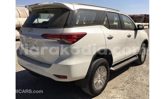 Buy Import Toyota Fortuner White Car in Import - Dubai in Diana Buy Import Toyota Fortuner White Car in Import - Dubai in Diana