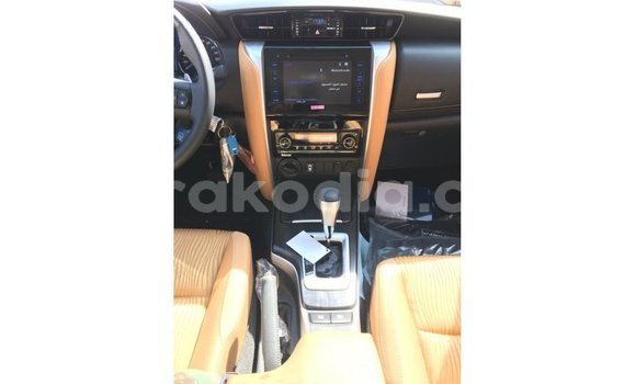 Buy Import Toyota Fortuner White Car in Import - Dubai in Diana Buy Import Toyota Fortuner White Car in Import - Dubai in Diana