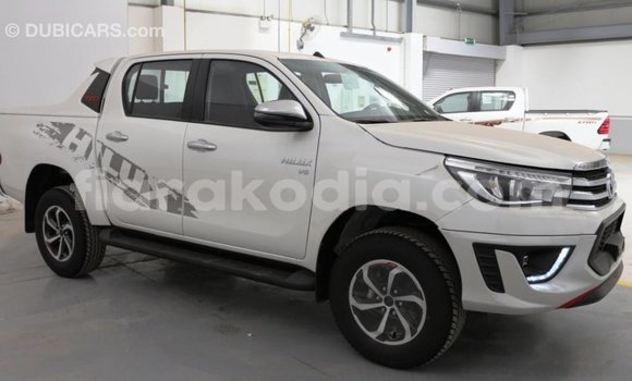 Buy Import Toyota Hilux White Car in Import - Dubai in Diana Buy Import Toyota Hilux White Car in Import - Dubai in Diana