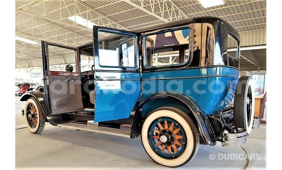 Hividy Buick Electra Blue Car in Import - Dubai in Diana Hividy Buick Electra Blue Car in Import - Dubai in Diana