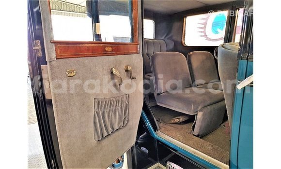 Hividy Buick Electra Blue Car in Import - Dubai in Diana Hividy Buick Electra Blue Car in Import - Dubai in Diana