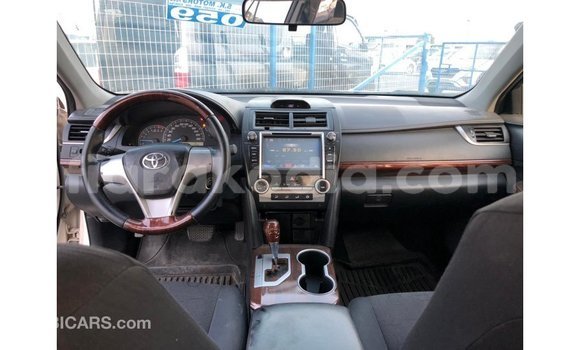 Hividy Toyota Camry fotsy Car in Import - Dubai in Diana Hividy Toyota Camry fotsy Car in Import - Dubai in Diana