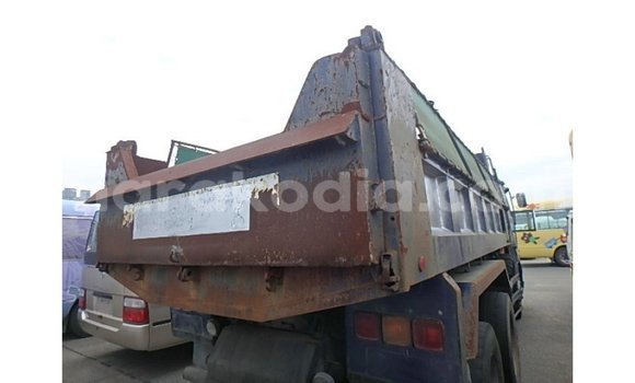 Acheter Import Voiture Nissan 350Z Bleu à Import - Dubai, Diana Acheter Import Voiture Nissan 350Z Bleu à Import - Dubai, Diana