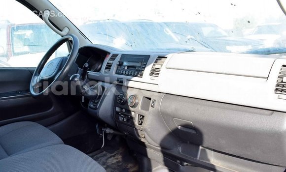 Hividy Toyota Hiace fotsy Car in Import - Dubai in Diana Hividy Toyota Hiace fotsy Car in Import - Dubai in Diana