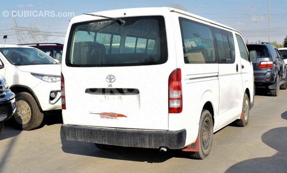 Hividy Toyota Hiace fotsy Car in Import - Dubai in Diana Hividy Toyota Hiace fotsy Car in Import - Dubai in Diana
