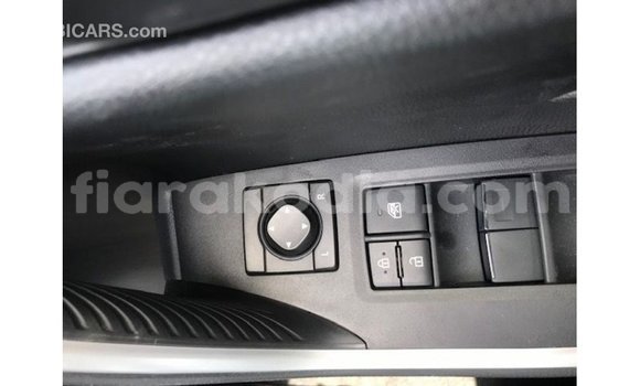 Acheter Import Utilitaire Toyota HiAce Blanc à Import - Dubai, Diana Acheter Import Utilitaire Toyota HiAce Blanc à Import - Dubai, Diana