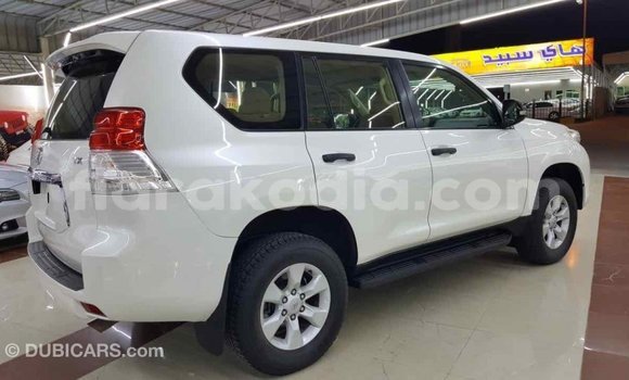Acheter Import Voiture Toyota Prado Blanc à Import - Dubai, Diana Acheter Import Voiture Toyota Prado Blanc à Import - Dubai, Diana
