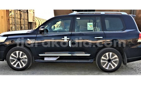 Buy Import Toyota Land Cruiser Black Car in Import - Dubai in Diana Buy Import Toyota Land Cruiser Black Car in Import - Dubai in Diana