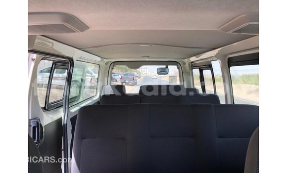 Hividy Toyota Hiace fotsy Car in Import - Dubai in Diana Hividy Toyota Hiace fotsy Car in Import - Dubai in Diana