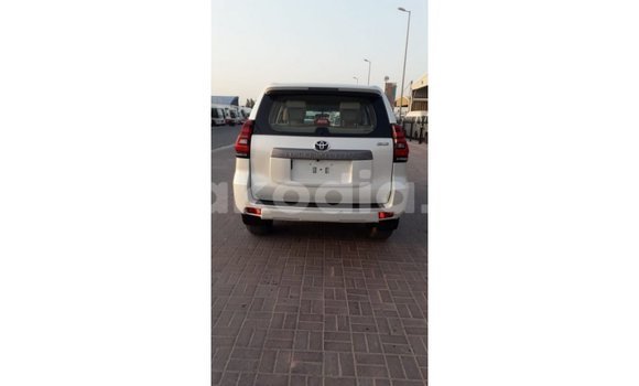 Hividy Toyota Prado fotsy Car in Import - Dubai in Diana Hividy Toyota Prado fotsy Car in Import - Dubai in Diana