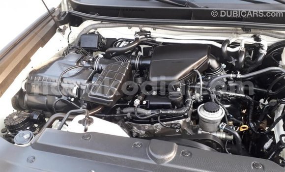 Hividy Toyota Prado fotsy Car in Import - Dubai in Diana Hividy Toyota Prado fotsy Car in Import - Dubai in Diana