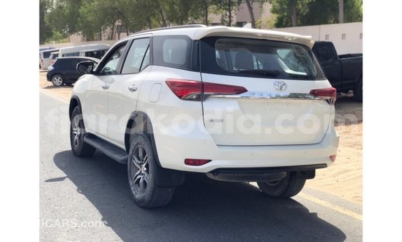 Hividy Toyota Fortuner fotsy Car in Import - Dubai in Diana Hividy Toyota Fortuner fotsy Car in Import - Dubai in Diana