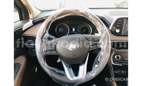 Acheter Import Voiture Hyundai Santa Fe Marron à Import - Dubai, Diana Acheter Import Voiture Hyundai Santa Fe Marron à Import - Dubai, Diana