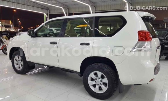 Acheter Import Voiture Toyota Prado Blanc à Import - Dubai, Diana Acheter Import Voiture Toyota Prado Blanc à Import - Dubai, Diana