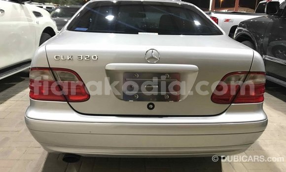 Acheter Import Voiture Mercedes‒Benz 190 (W201) Autre à Import - Dubai, Diana Acheter Import Voiture Mercedes‒Benz 190 (W201) Autre à Import - Dubai, Diana