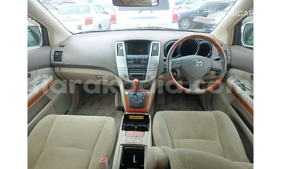 Acheter Import Voiture Toyota Harrier Blanc à Import - Dubai, Diana Acheter Import Voiture Toyota Harrier Blanc à Import - Dubai, Diana
