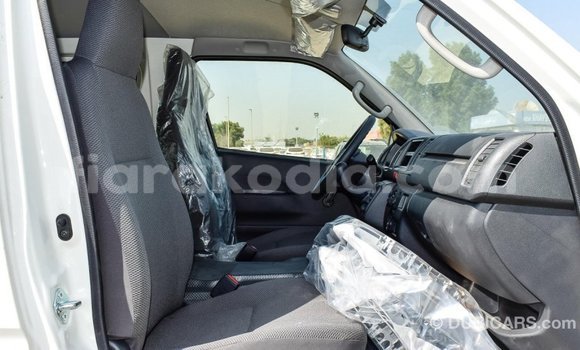 Hividy Toyota Hiace fotsy Car in Import - Dubai in Diana Hividy Toyota Hiace fotsy Car in Import - Dubai in Diana