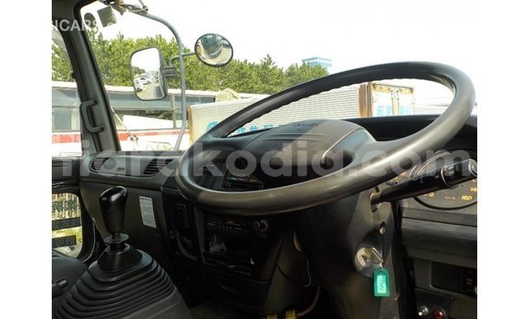 Acheter Import Voiture Isuzu Rodeo Blanc à Import - Dubai, Diana Acheter Import Voiture Isuzu Rodeo Blanc à Import - Dubai, Diana