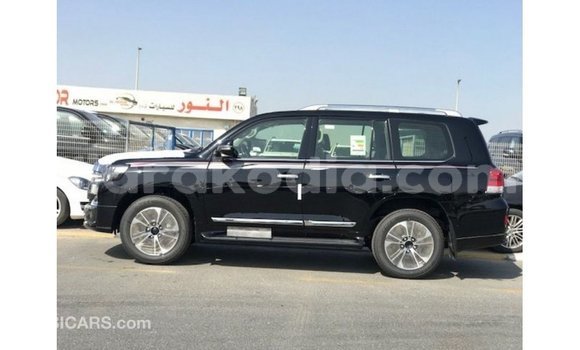 Acheter Import Voiture Toyota Land Cruiser Noir à Import - Dubai, Diana Acheter Import Voiture Toyota Land Cruiser Noir à Import - Dubai, Diana