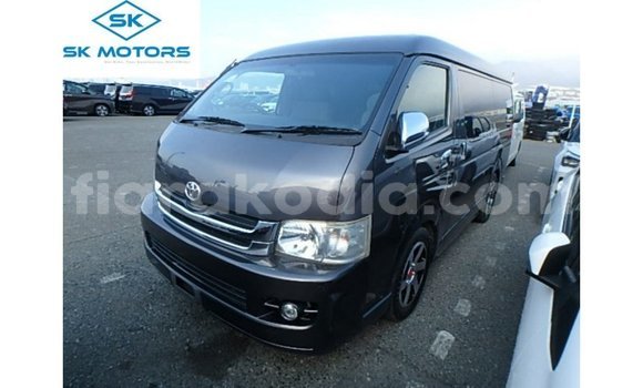 Hividy Toyota Hiace Hafa Car in Import - Dubai in Diana