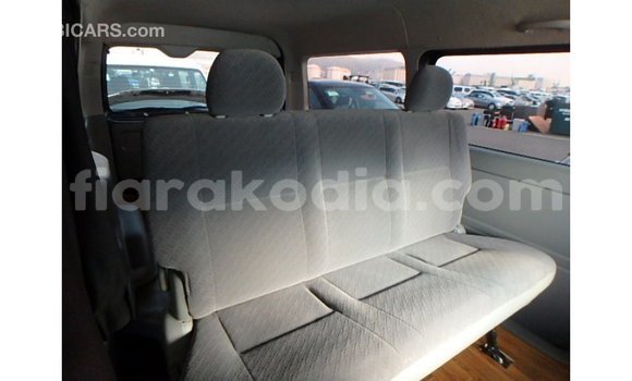 Acheter Import Voiture Toyota Hiace Autre à Import - Dubai, Diana Acheter Import Voiture Toyota Hiace Autre à Import - Dubai, Diana