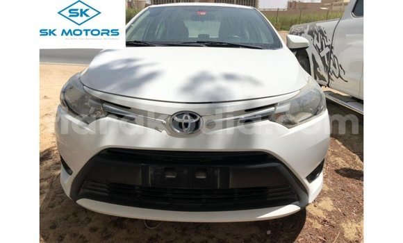 Acheter Import Voiture Toyota Yaris Blanc à Import - Dubai, Diana