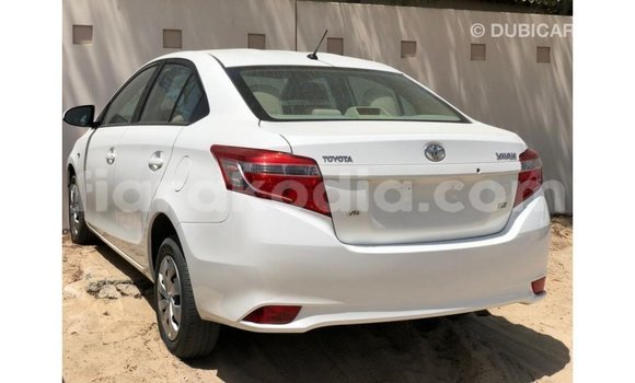 Acheter Import Voiture Toyota Yaris Blanc à Import - Dubai, Diana Acheter Import Voiture Toyota Yaris Blanc à Import - Dubai, Diana