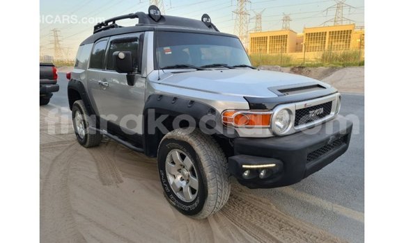 Acheter Import Voiture Toyota FJ Cruiser Autre à Import - Dubai, Diana Acheter Import Voiture Toyota FJ Cruiser Autre à Import - Dubai, Diana