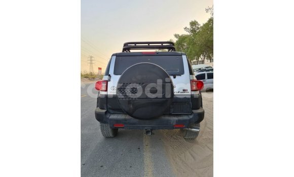 Acheter Import Voiture Toyota FJ Cruiser Autre à Import - Dubai, Diana Acheter Import Voiture Toyota FJ Cruiser Autre à Import - Dubai, Diana