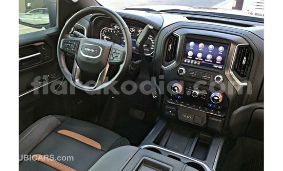 Hividy GMC Sierra Black Car in Import - Dubai in Diana Hividy GMC Sierra Black Car in Import - Dubai in Diana