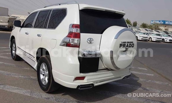 Acheter Import Voiture Toyota Prado Blanc à Import - Dubai, Diana Acheter Import Voiture Toyota Prado Blanc à Import - Dubai, Diana