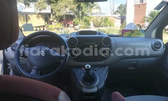 Acheter Occasion Voiture Citroen Berlingo Beige à Antananarivo, Analamanga