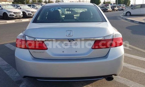 Acheter Import Voiture Honda Accord Autre à Import - Dubai, Diana Acheter Import Voiture Honda Accord Autre à Import - Dubai, Diana
