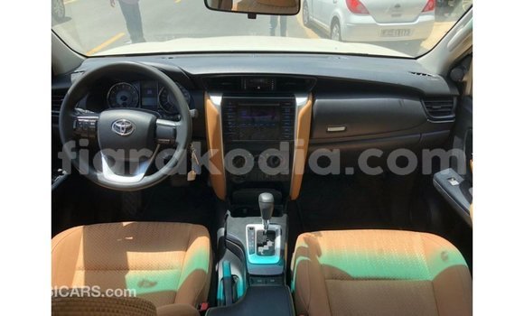 Hividy Toyota Fortuner fotsy Car in Import - Dubai in Diana Hividy Toyota Fortuner fotsy Car in Import - Dubai in Diana
