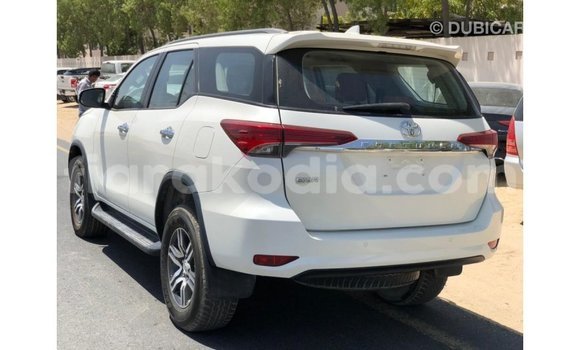 Hividy Toyota Fortuner fotsy Car in Import - Dubai in Diana Hividy Toyota Fortuner fotsy Car in Import - Dubai in Diana
