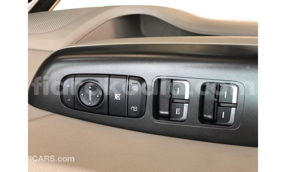 Hividy Kia Sportage Hafa Car in Import - Dubai in Diana Hividy Kia Sportage Hafa Car in Import - Dubai in Diana