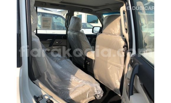Hividy Mitsubishi Pajero Black Car in Import - Dubai in Diana Hividy Mitsubishi Pajero Black Car in Import - Dubai in Diana