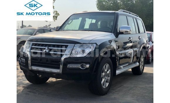 Acheter Import Voiture Mitsubishi Pajero Noir à Import - Dubai, Diana