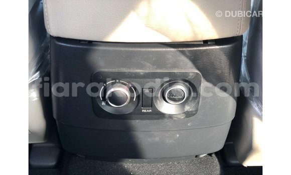 Acheter Import Voiture Mitsubishi Pajero Noir à Import - Dubai, Diana Acheter Import Voiture Mitsubishi Pajero Noir à Import - Dubai, Diana