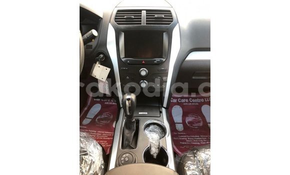 Acheter Import Voiture Ford Explorer Bleu à Import - Dubai, Diana Acheter Import Voiture Ford Explorer Bleu à Import - Dubai, Diana