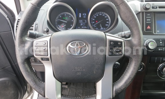 Buy Used Toyota Land Cruiser Silver Car in Antananarivo in Analamanga Buy Used Toyota Land Cruiser Silver Car in Antananarivo in Analamanga