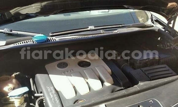 Acheter Occasion Voiture Volkswagen Touran Noir à Antananarivo, Analamanga Acheter Occasion Voiture Volkswagen Touran Noir à Antananarivo, Analamanga