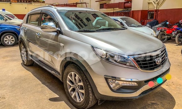 Acheter Occasion Voiture Kia Sportage Gris à Ambalavao, Haute Matsiatra Acheter Occasion Voiture Kia Sportage Gris à Ambalavao, Haute Matsiatra